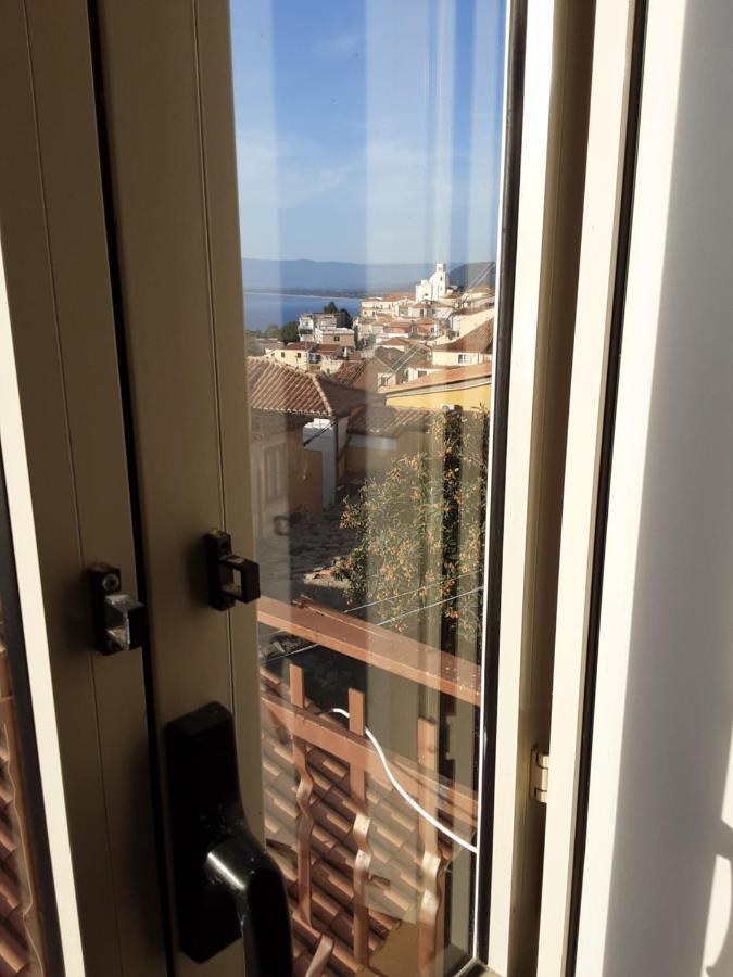 "Lo Studiolo" Apartment Pizzo  Exterior photo