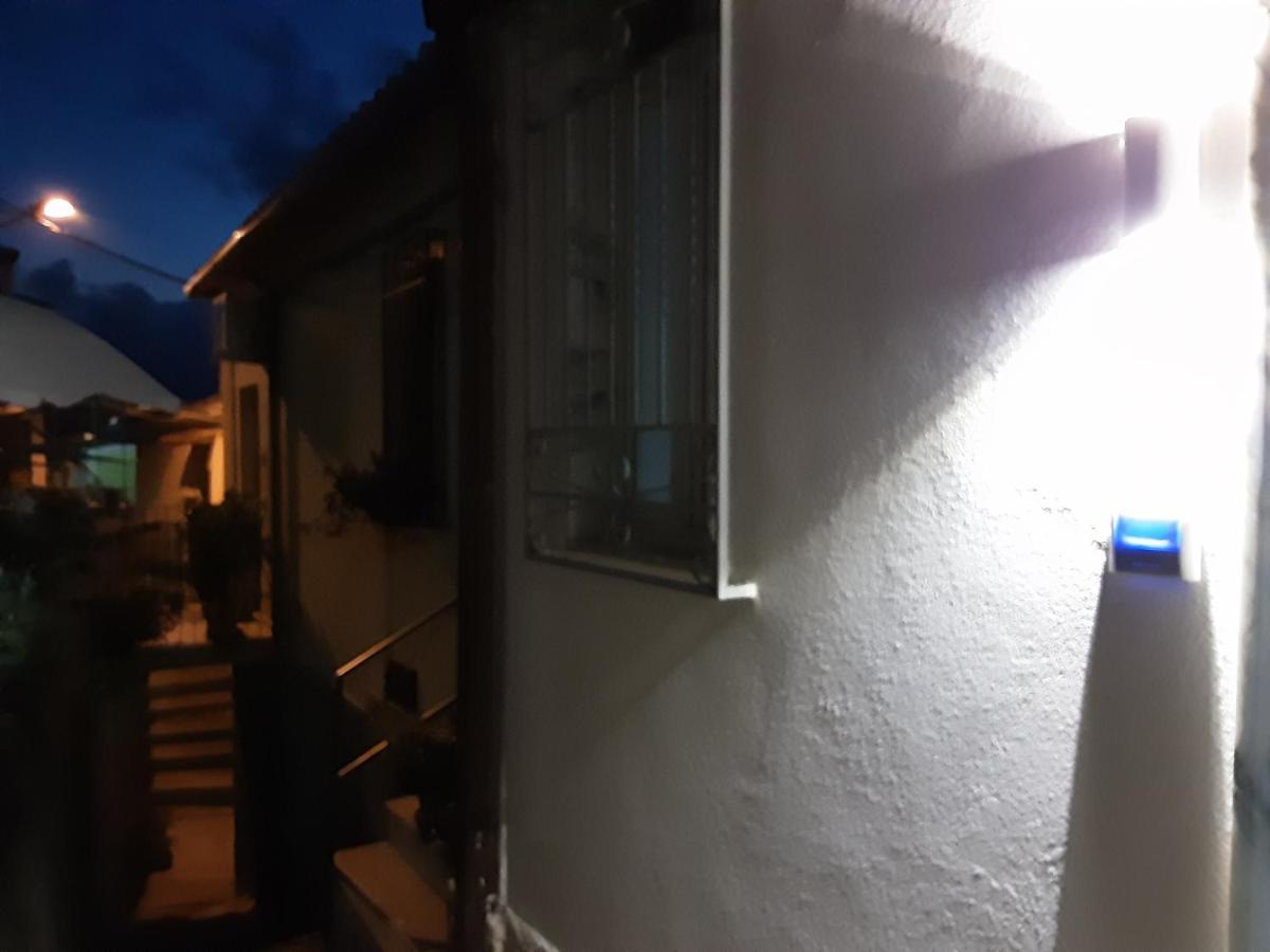 "Lo Studiolo" Apartment Pizzo  Exterior photo