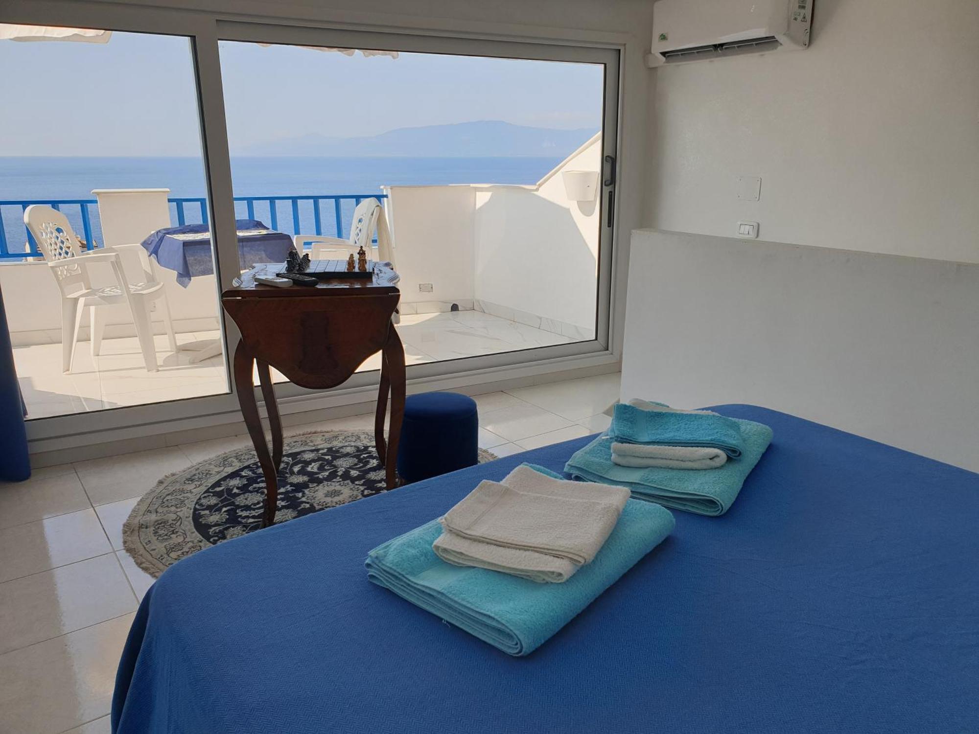 "Lo Studiolo" Apartment Pizzo  Exterior photo